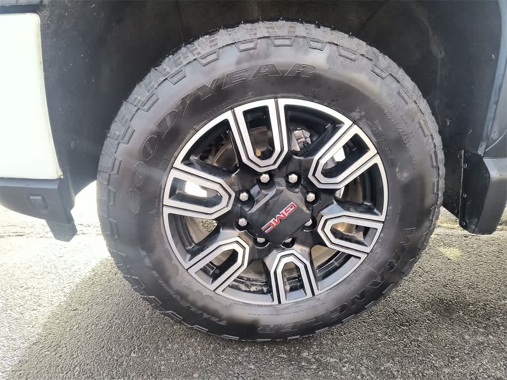 Thumbnail: 2022 GMC Sierra 2500 - 10