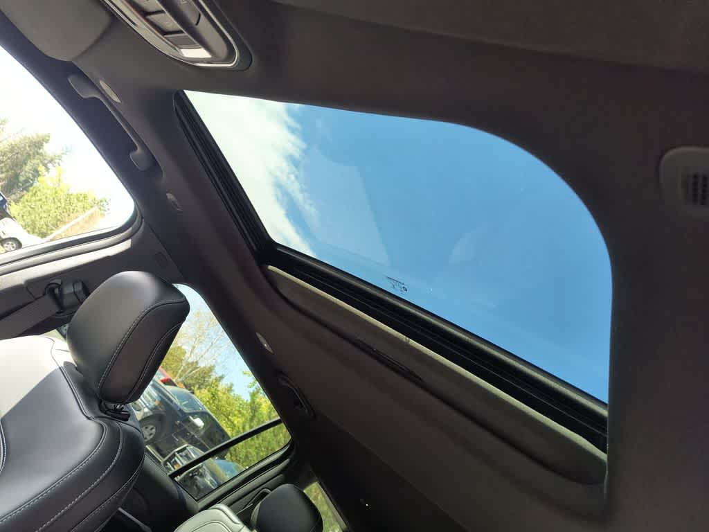 Thumbnail: 2026 Jeep Grand Cherokee L - 22