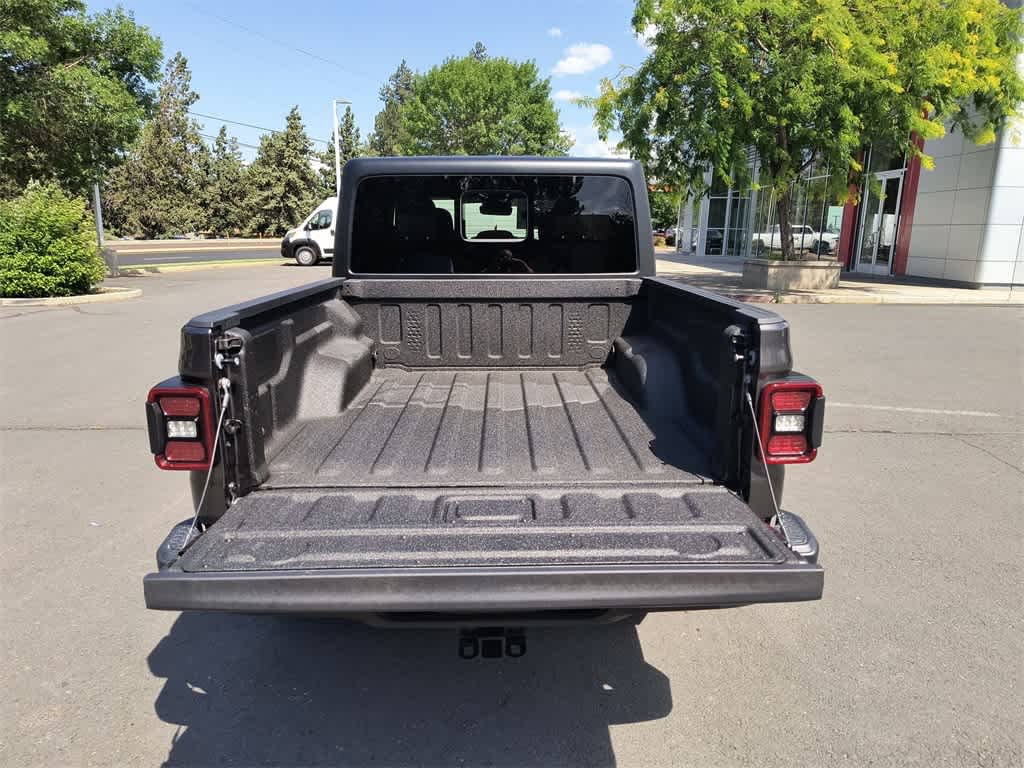 Thumbnail: 2025 Jeep Gladiator - 23