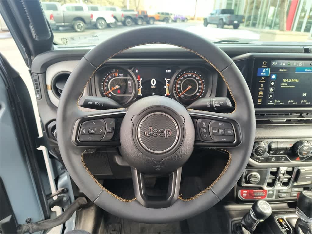 Thumbnail: 2024 Jeep Gladiator - 14