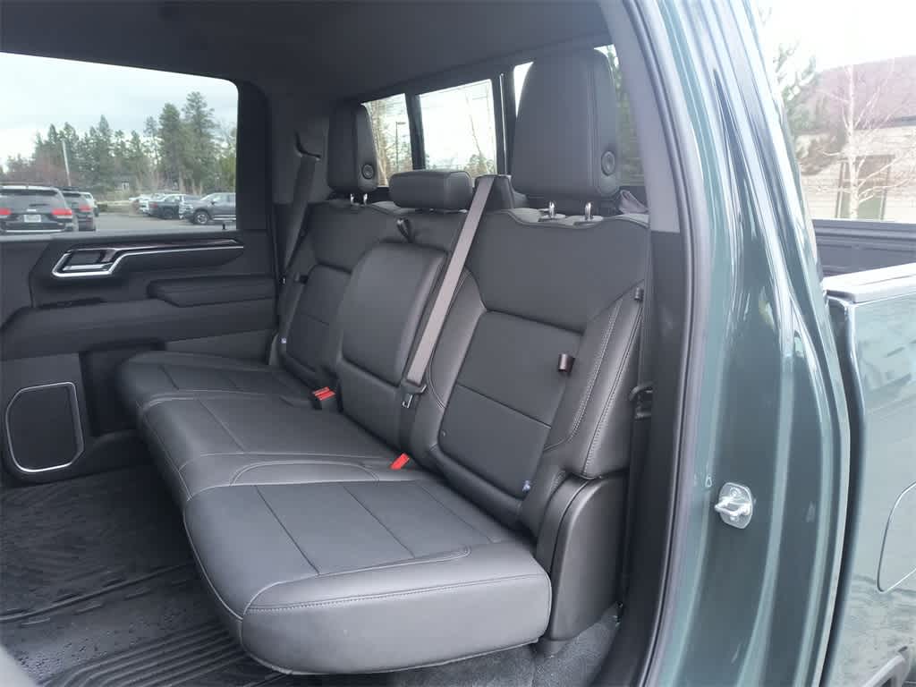 Thumbnail: 2025 Chevrolet Silverado 3500 - 22