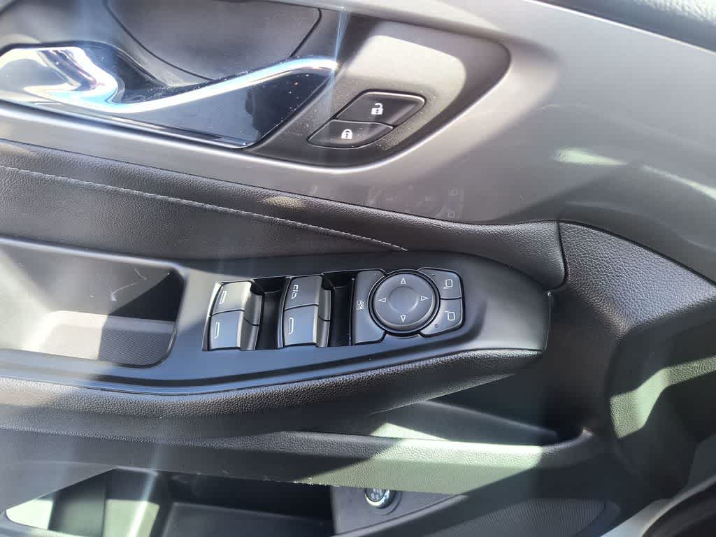 Thumbnail: 2023 Chevrolet Traverse - 13