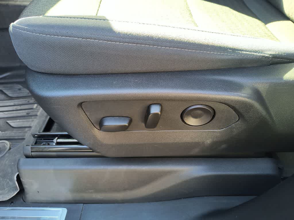 Thumbnail: 2025 GMC Sierra 3500 - 12