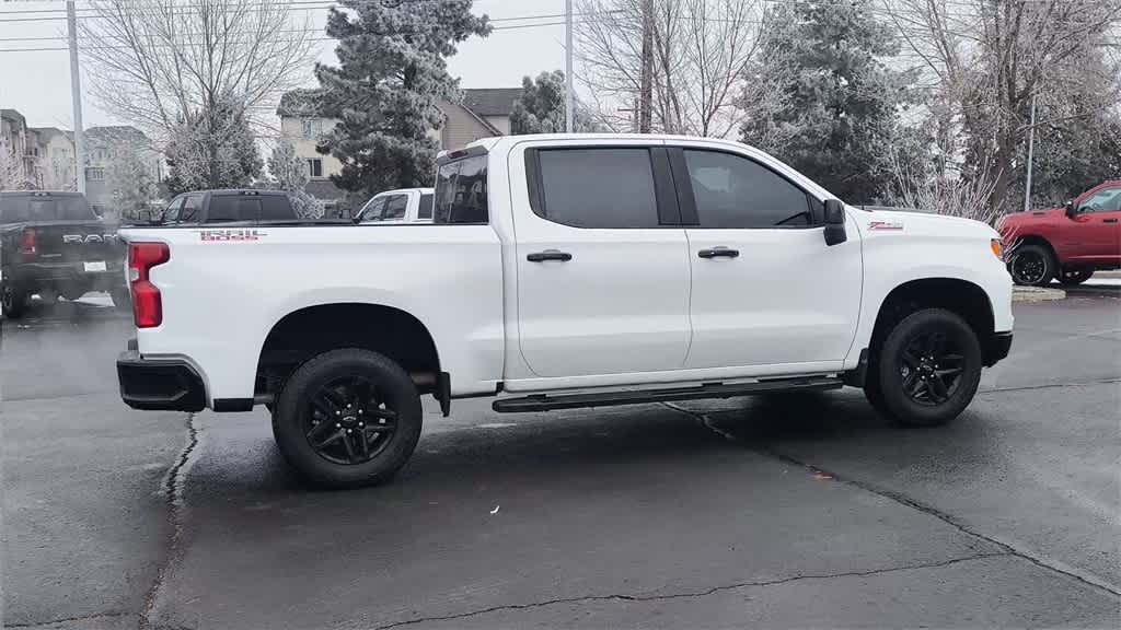 Thumbnail: 2024 Chevrolet Silverado 1500 - 9