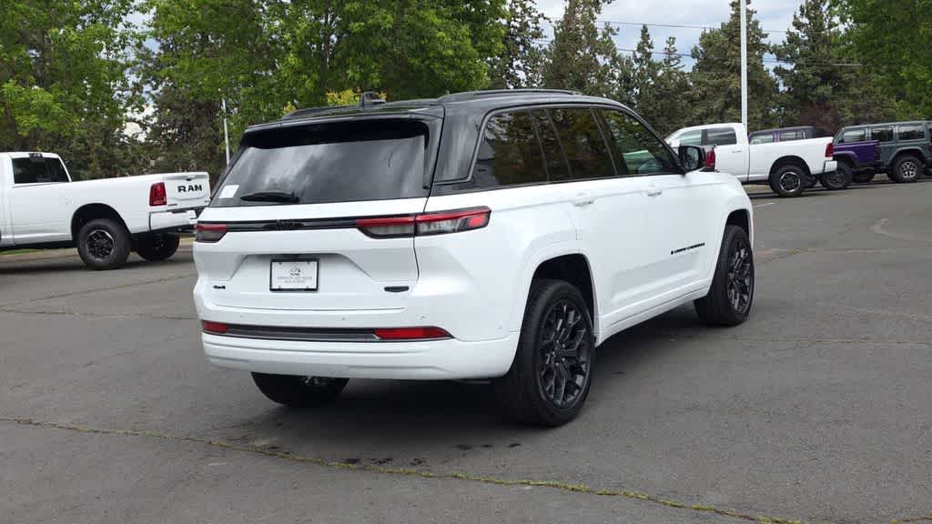 Thumbnail: 2026 Jeep Grand Cherokee - 8