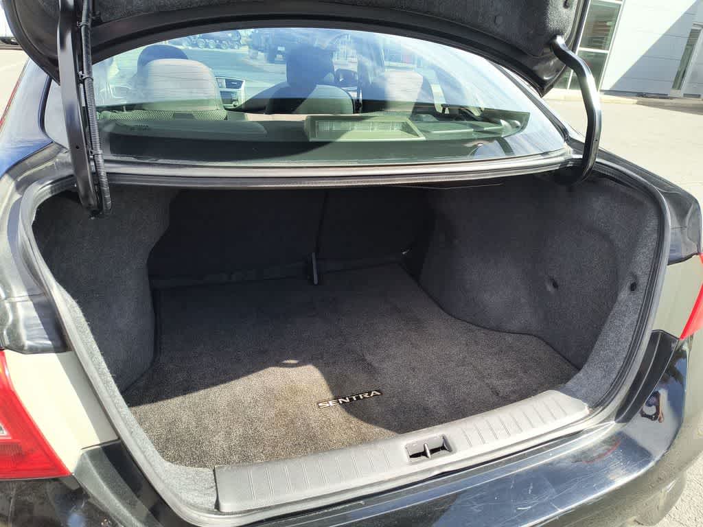 Thumbnail: 2018 Nissan Sentra - 22