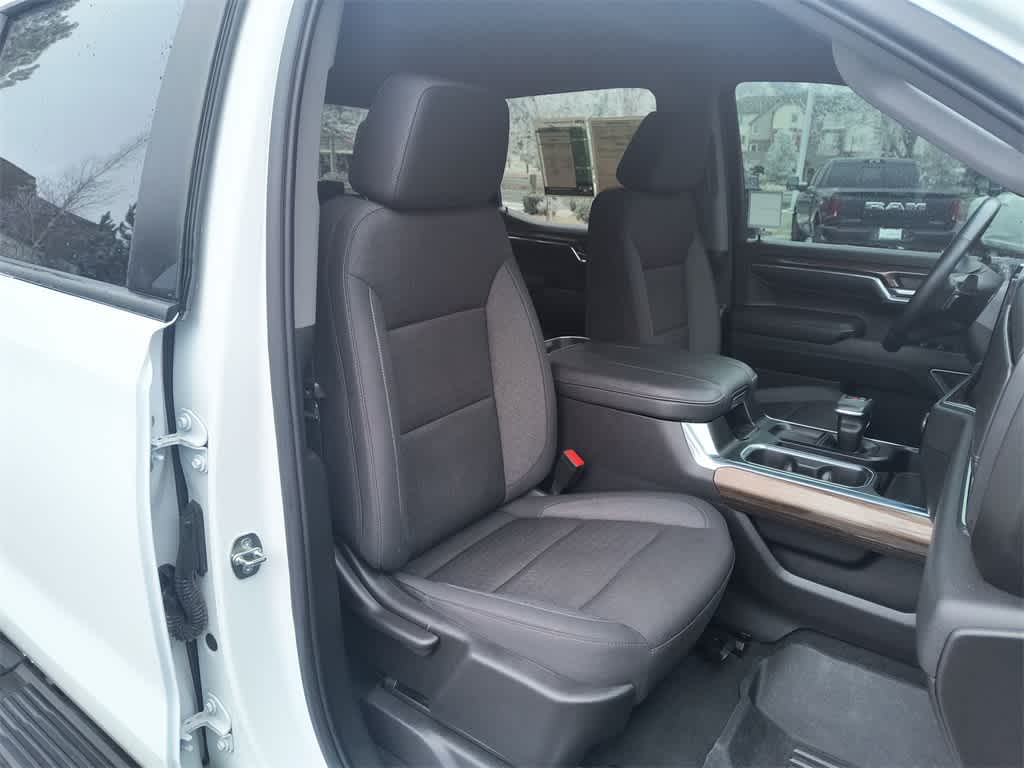 Thumbnail: 2024 Chevrolet Silverado 1500 - 24