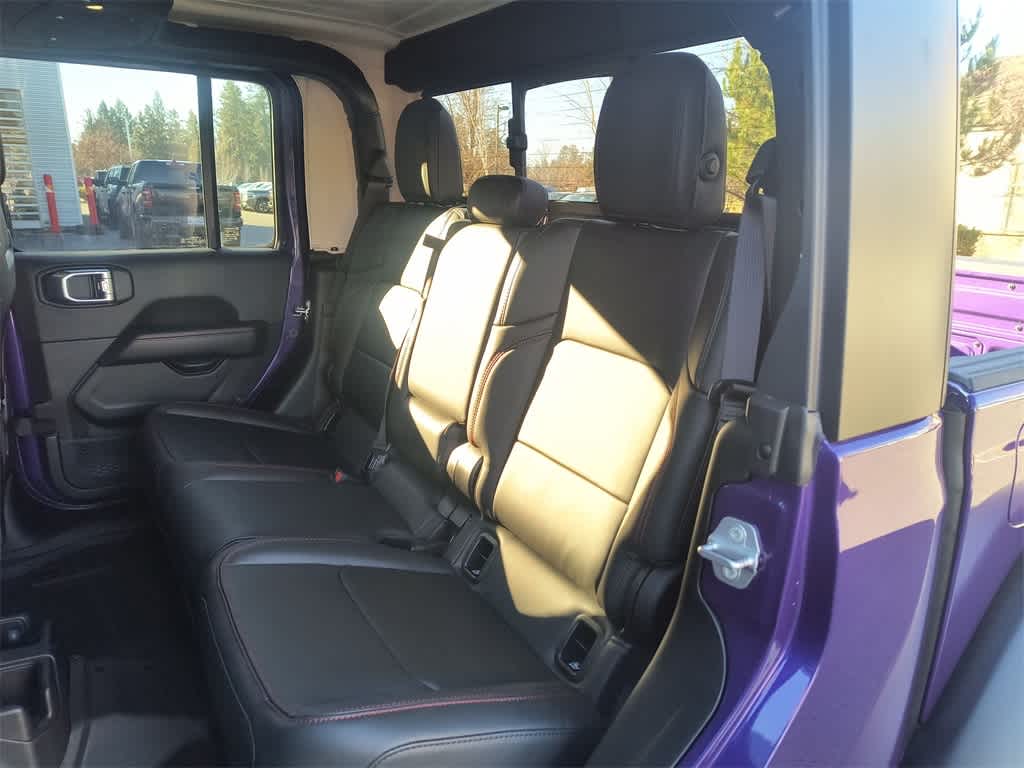 Thumbnail: 2026 Jeep Gladiator - 21