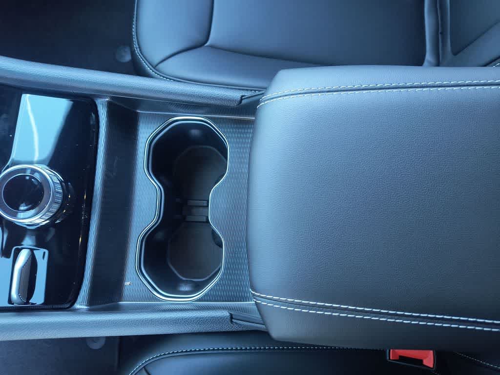 Thumbnail: 2025 Jeep Grand Cherokee L - 21