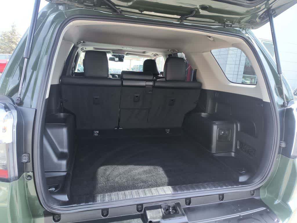 Thumbnail: 2022 Toyota 4Runner - 24