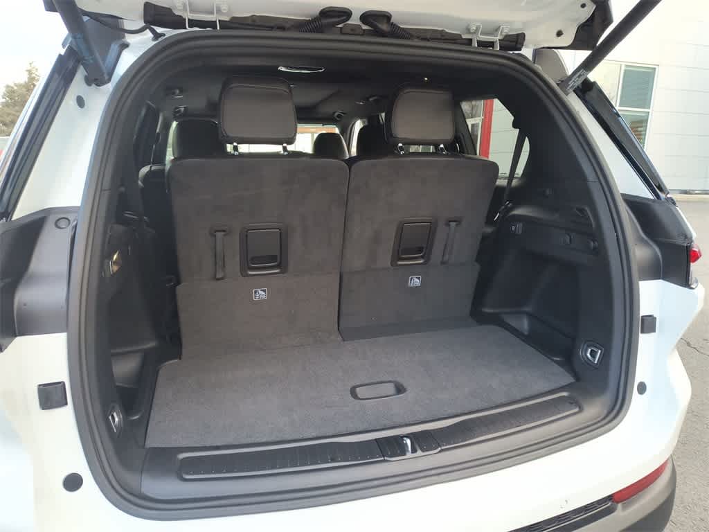 Thumbnail: 2025 Jeep Grand Cherokee - 25