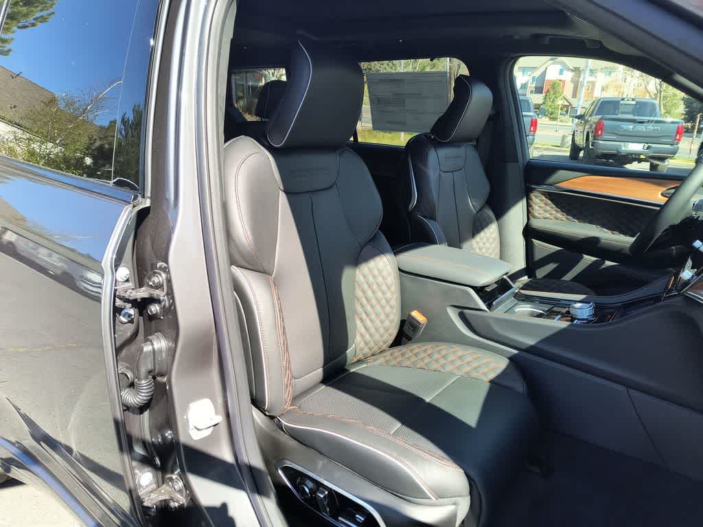 Thumbnail: 2026 Jeep Grand Cherokee L - 26