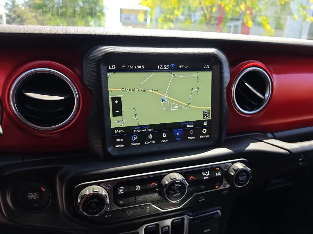 Thumbnail: 2021 Jeep Gladiator - 17