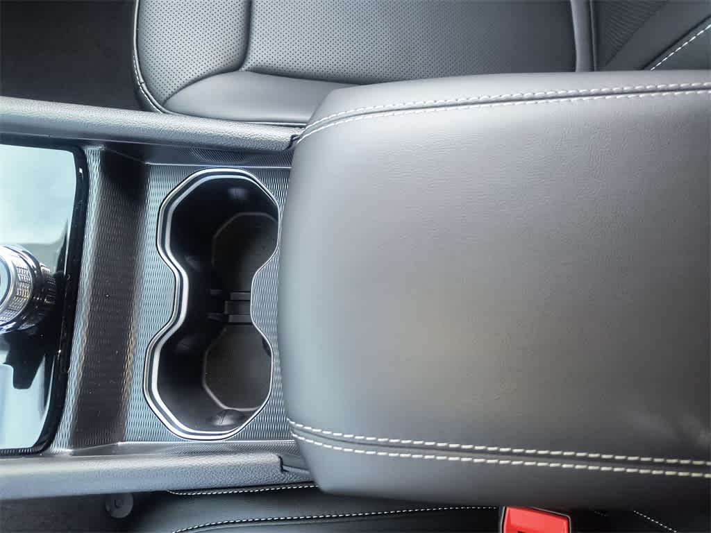 Thumbnail: 2025 Jeep Grand Cherokee - 21