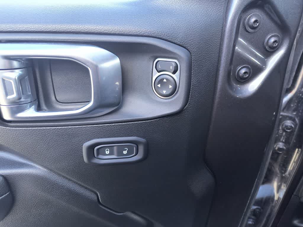 Thumbnail: 2023 Jeep Gladiator - 13