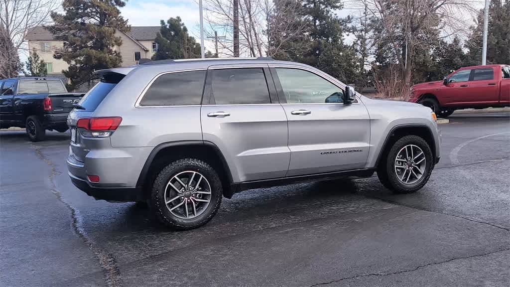 Thumbnail: 2020 Jeep Grand Cherokee - 9