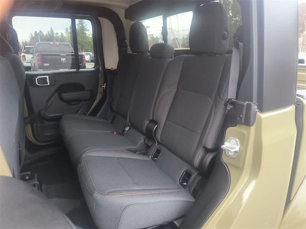 Thumbnail: 2026 Jeep Gladiator - 21