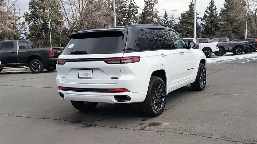 Thumbnail: 2025 Jeep Grand Cherokee - 8