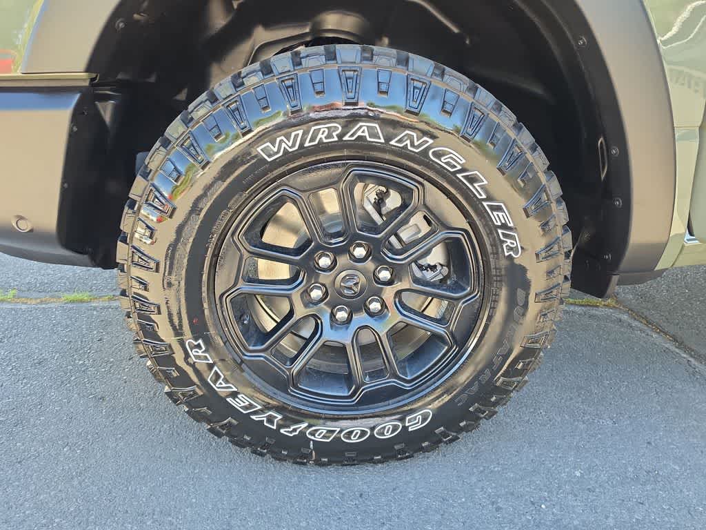 Thumbnail: 2026 RAM 1500 - 10