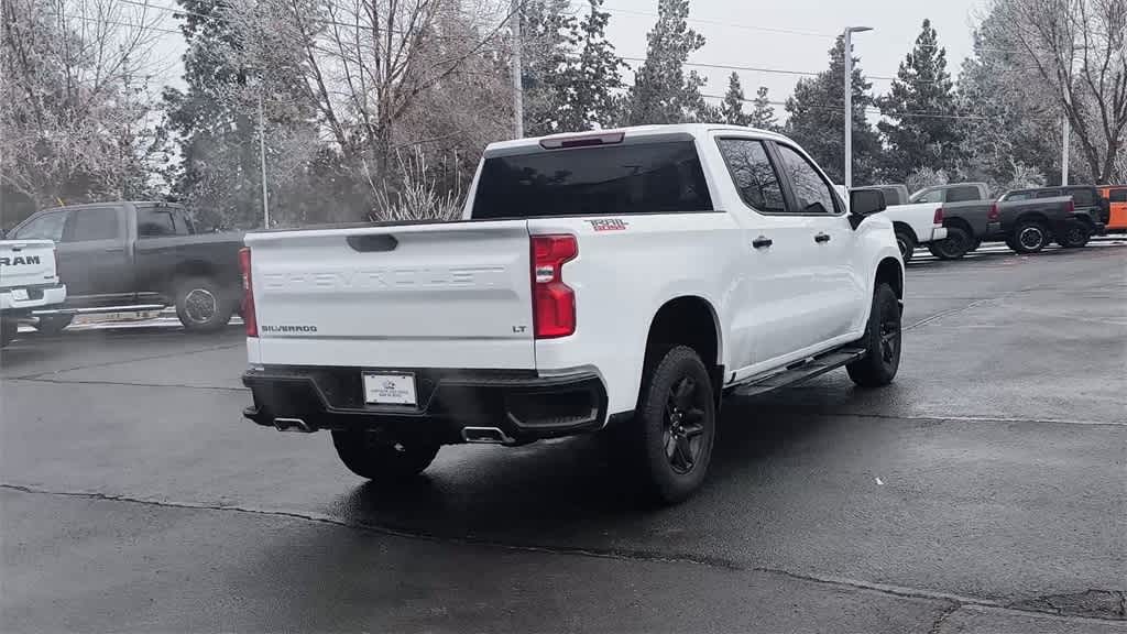 Thumbnail: 2024 Chevrolet Silverado 1500 - 8