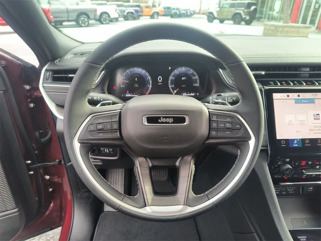 Thumbnail: 2025 Jeep Grand Cherokee - 14