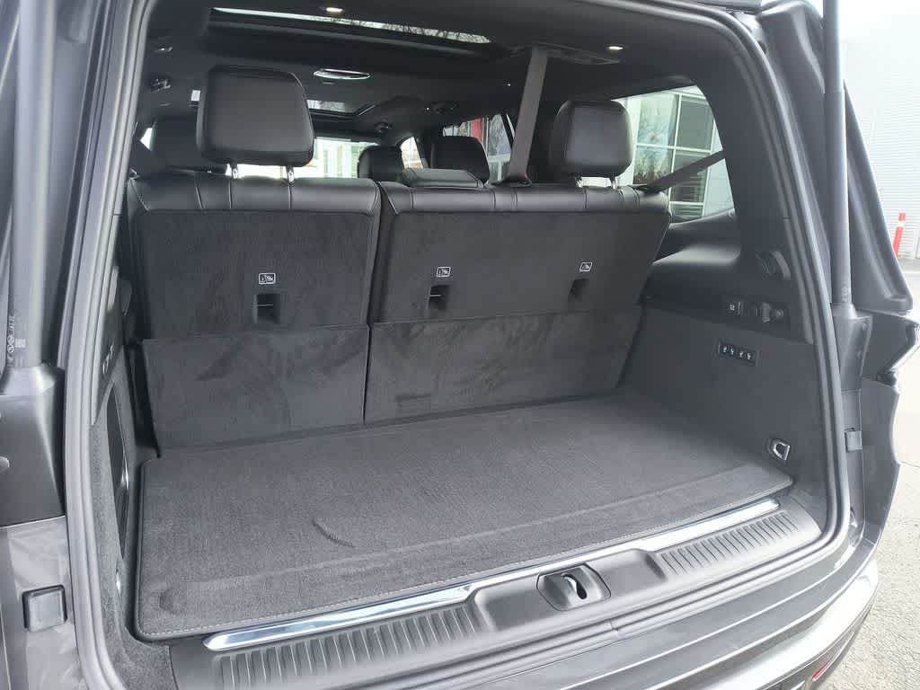 Thumbnail: 2026 Jeep Grand Wagoneer - 25