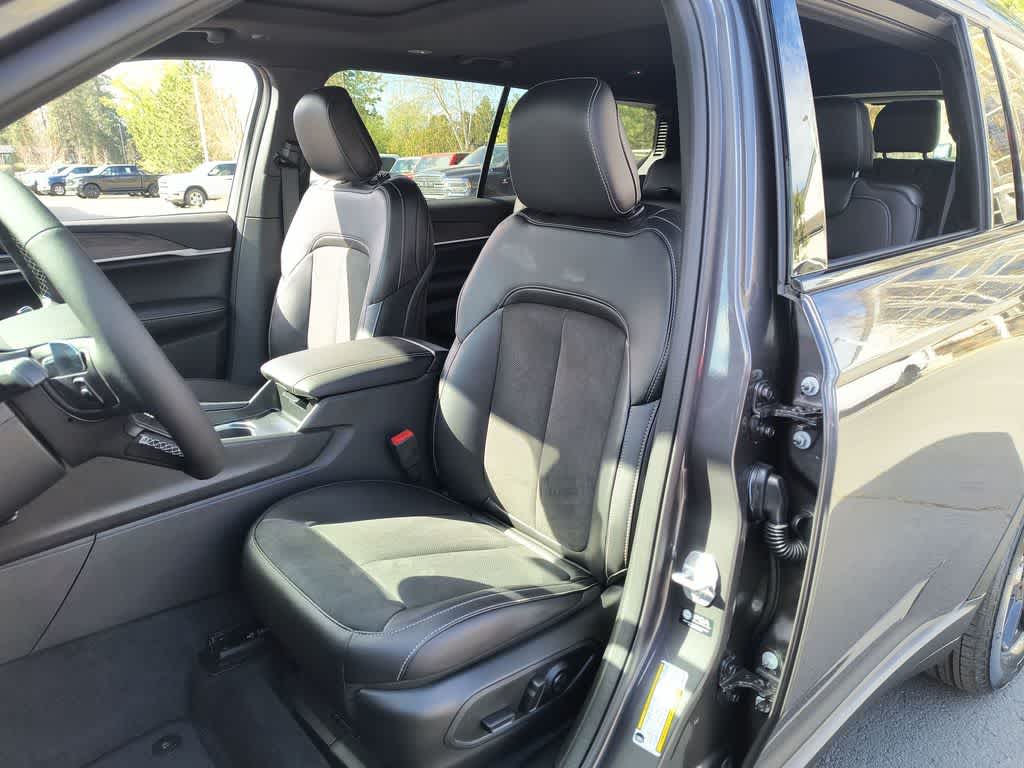 Thumbnail: 2026 Jeep Grand Cherokee L - 11