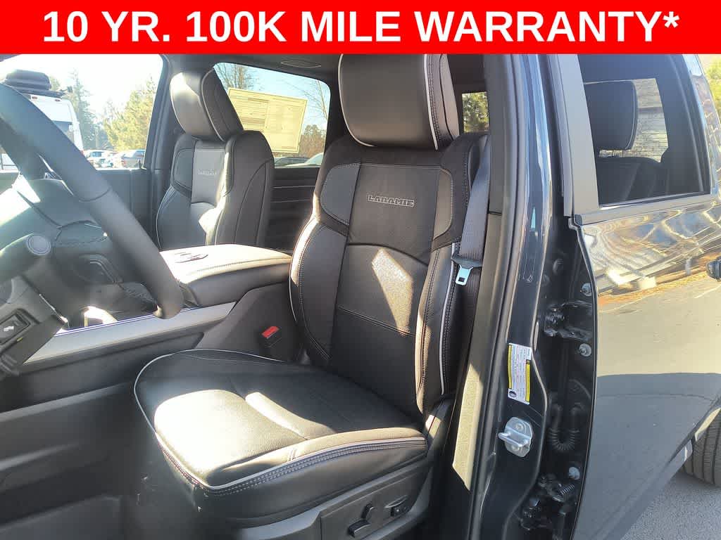 2026 RAM 3500 Laramie - Photo 11