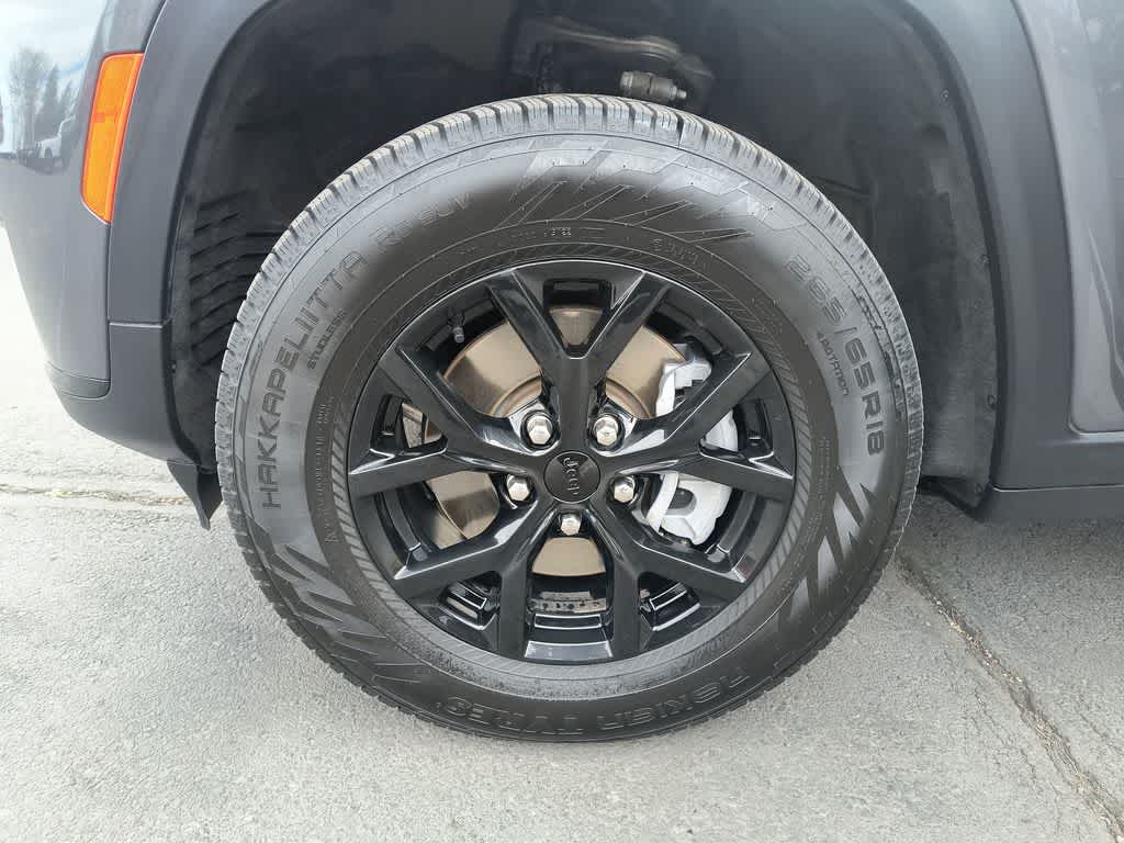 Thumbnail: 2024 Jeep Grand Cherokee L - 10