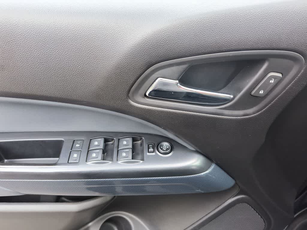 Thumbnail: 2019 Chevrolet Colorado - 13