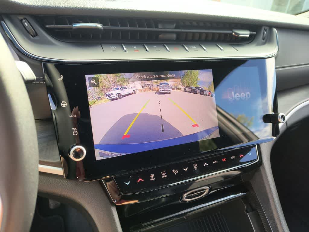 Thumbnail: 2026 Jeep Grand Cherokee L - 17