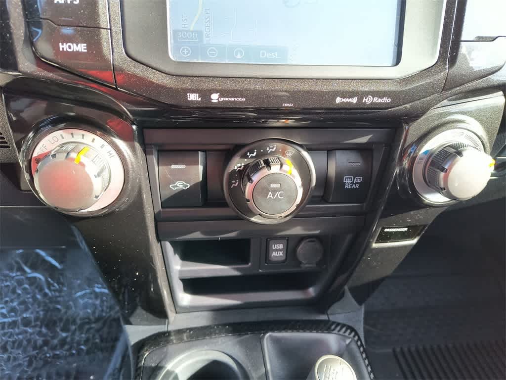 Thumbnail: 2019 Toyota 4Runner - 19