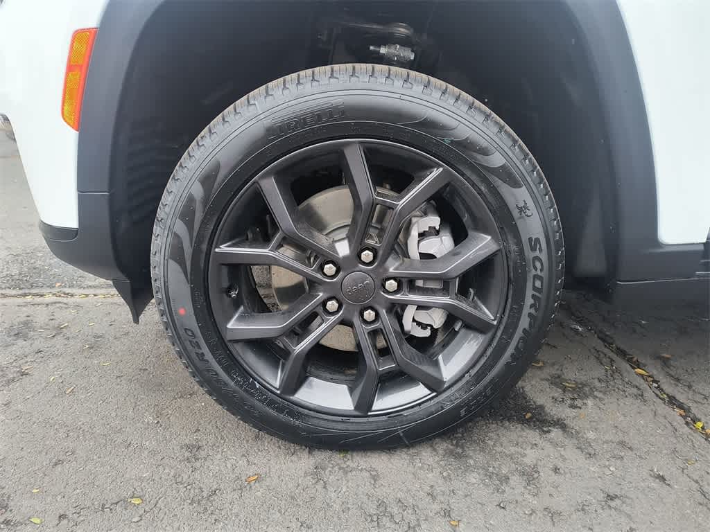 Thumbnail: 2025 Jeep Grand Cherokee - 10