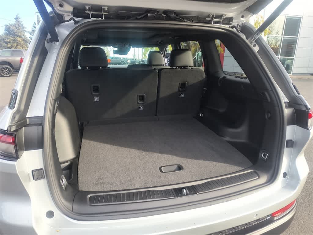 Thumbnail: 2025 Jeep Grand Cherokee - 24