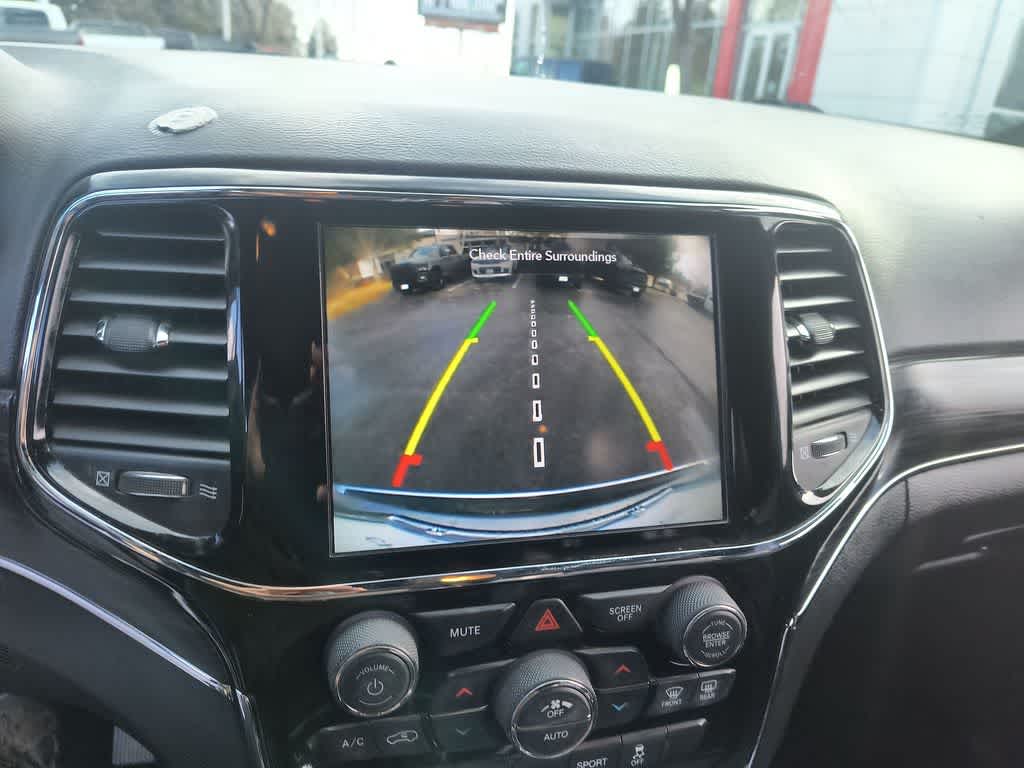 Thumbnail: 2020 Jeep Grand Cherokee - 17