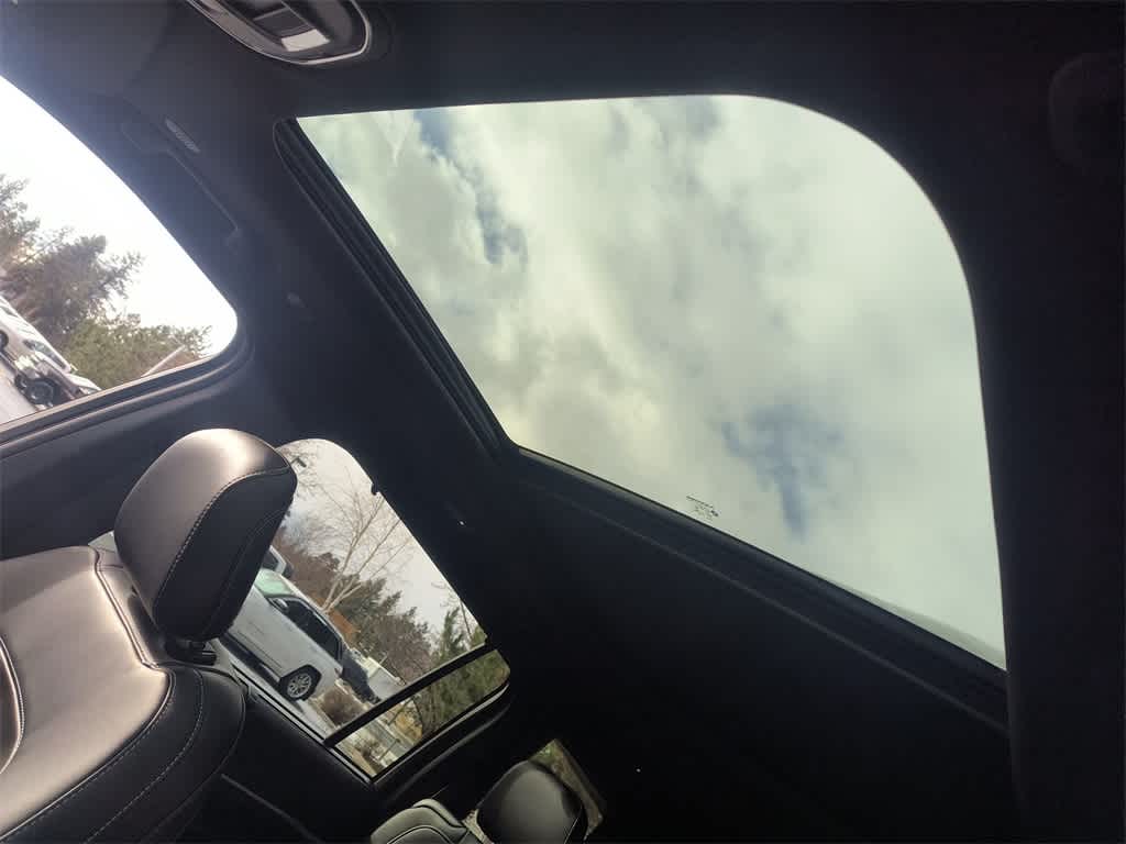 Thumbnail: 2025 Jeep Grand Cherokee - 22