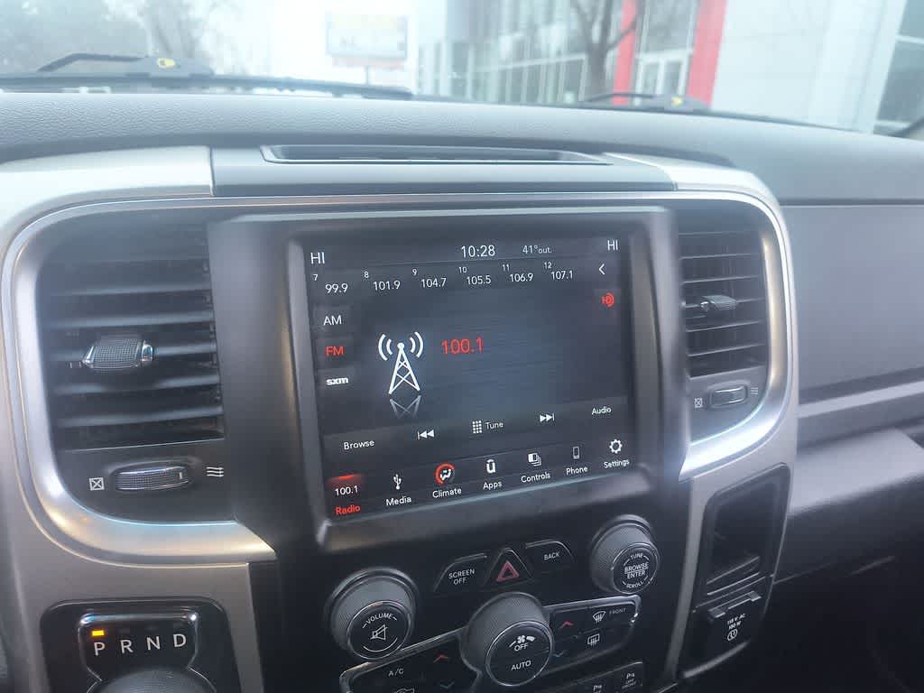 Thumbnail: 2019 RAM 1500 Classic - 16