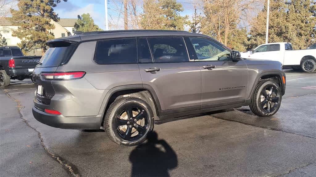 Thumbnail: 2025 Jeep Grand Cherokee - 9