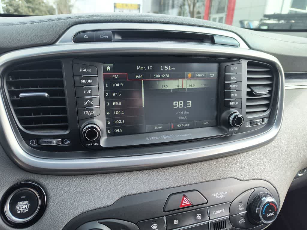 Thumbnail: 2017 Kia Sorento - 16