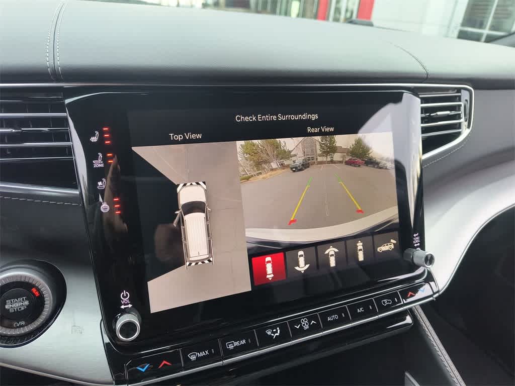 Thumbnail: 2026 Jeep Grand Wagoneer L - 17