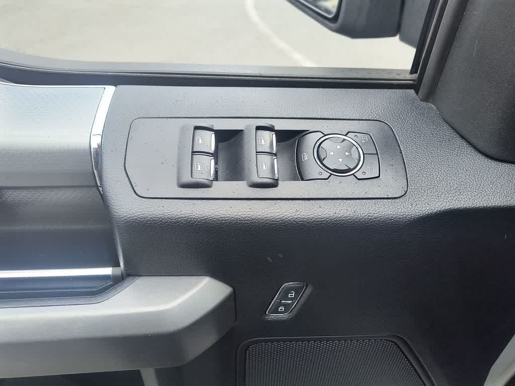 Thumbnail: 2017 Ford F-150 - 13