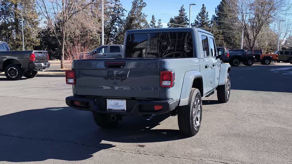 Thumbnail: 2026 Jeep Gladiator - 8