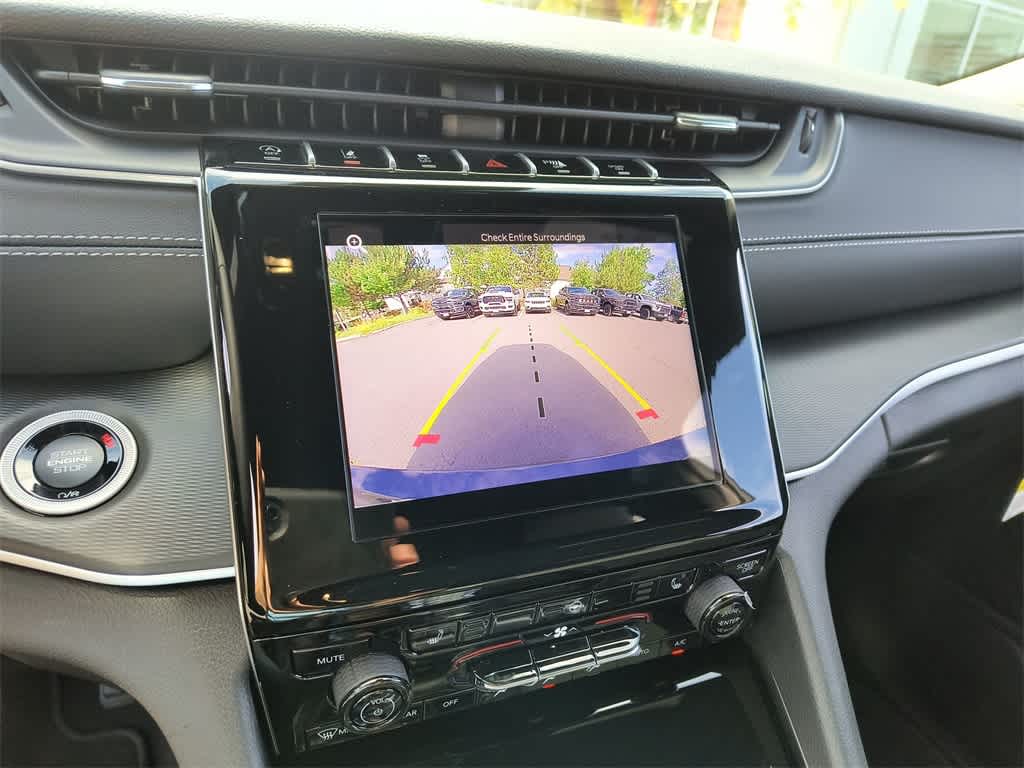 Thumbnail: 2025 Jeep Grand Cherokee L - 17