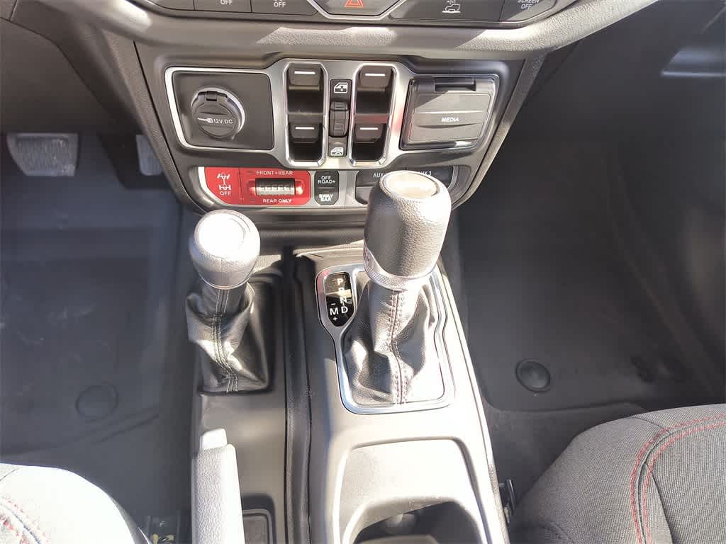 Thumbnail: 2026 Jeep Wrangler - 19