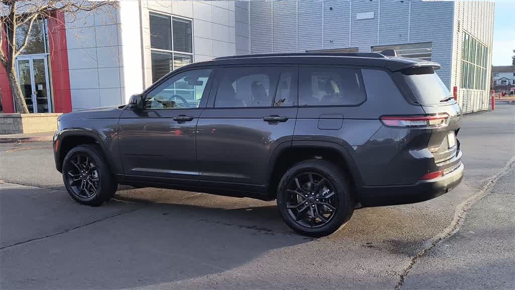 Thumbnail: 2025 Jeep Grand Cherokee - 6