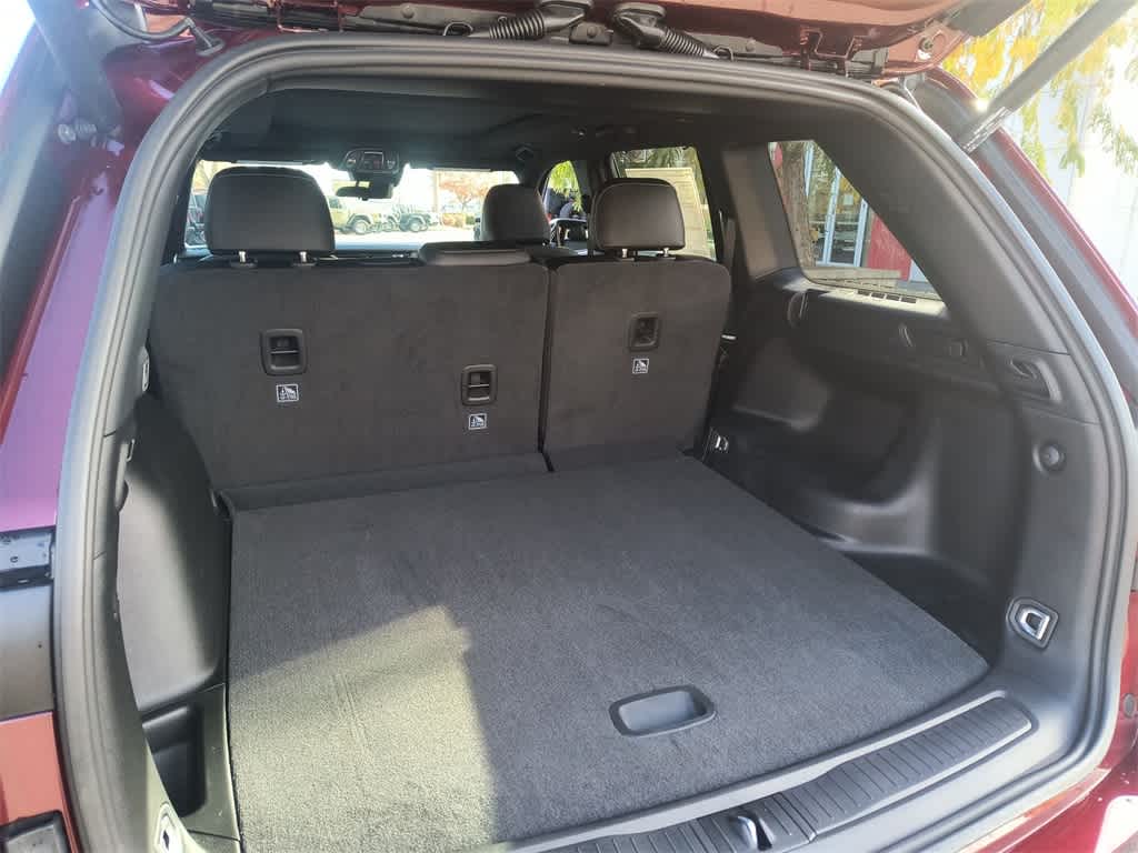 Thumbnail: 2025 Jeep Grand Cherokee - 24