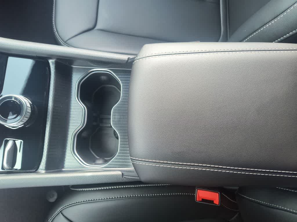 Thumbnail: 2025 Jeep Grand Cherokee L - 21