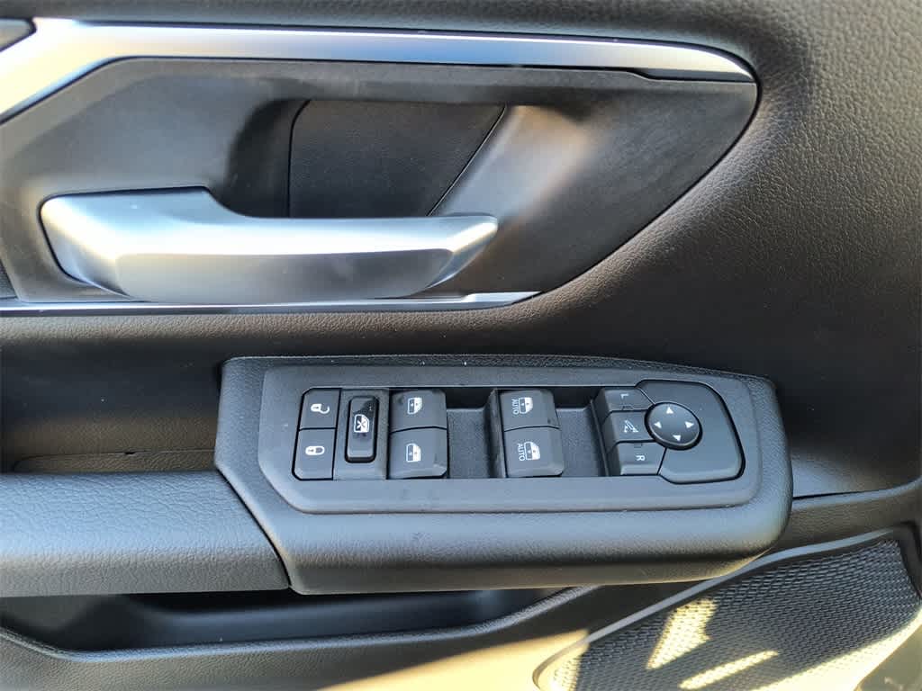 Thumbnail: 2026 RAM 1500 - 13