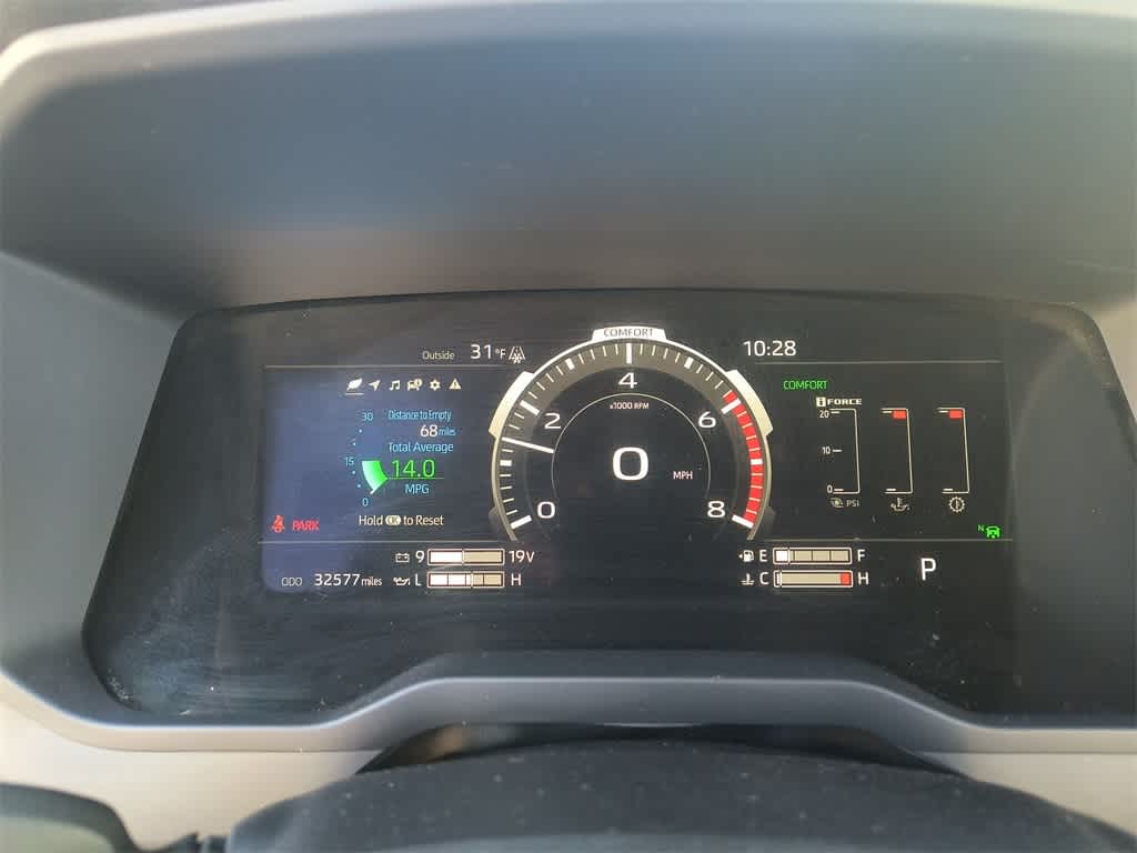 Thumbnail: 2022 Toyota Tundra - 15