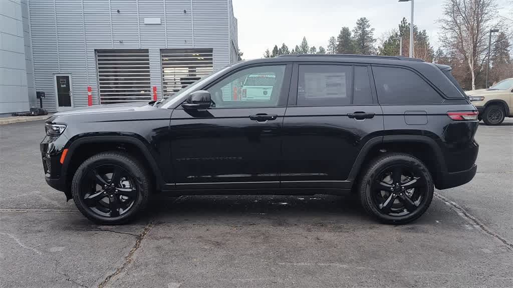 Thumbnail: 2025 Jeep Grand Cherokee - 5